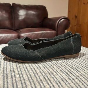 TOMS Black Suede Flats | Size 7 | Classic Comfort | Great Condition